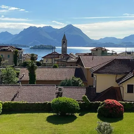 Апартаменты Vista Sulle Isole Borromee *
