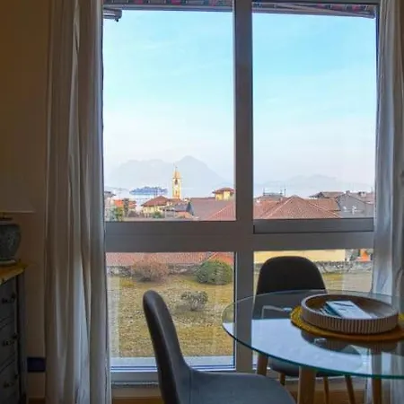 Vista Sulle Isole Borromee *